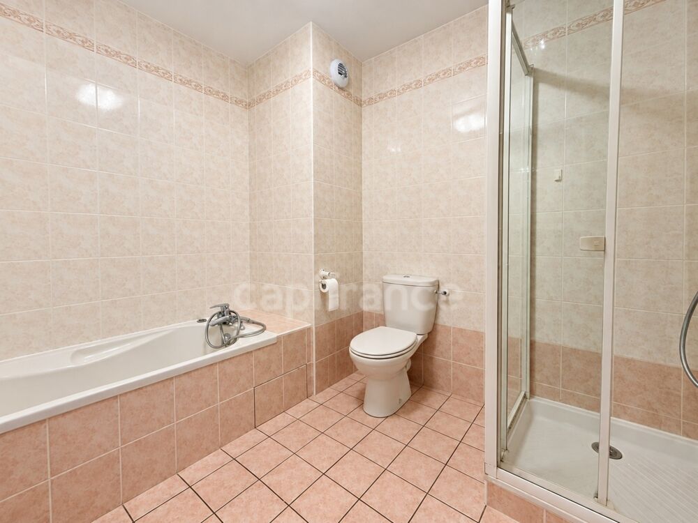 à vendre  Appartement Divonne-les-Bains (01220)