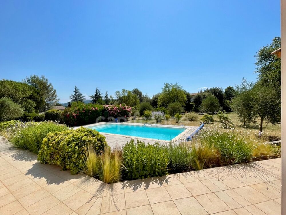 À VENDRE LAURIS (84) Propriété dexception de plain-pied avec piscine et jardin paysager d'env 3000 M2