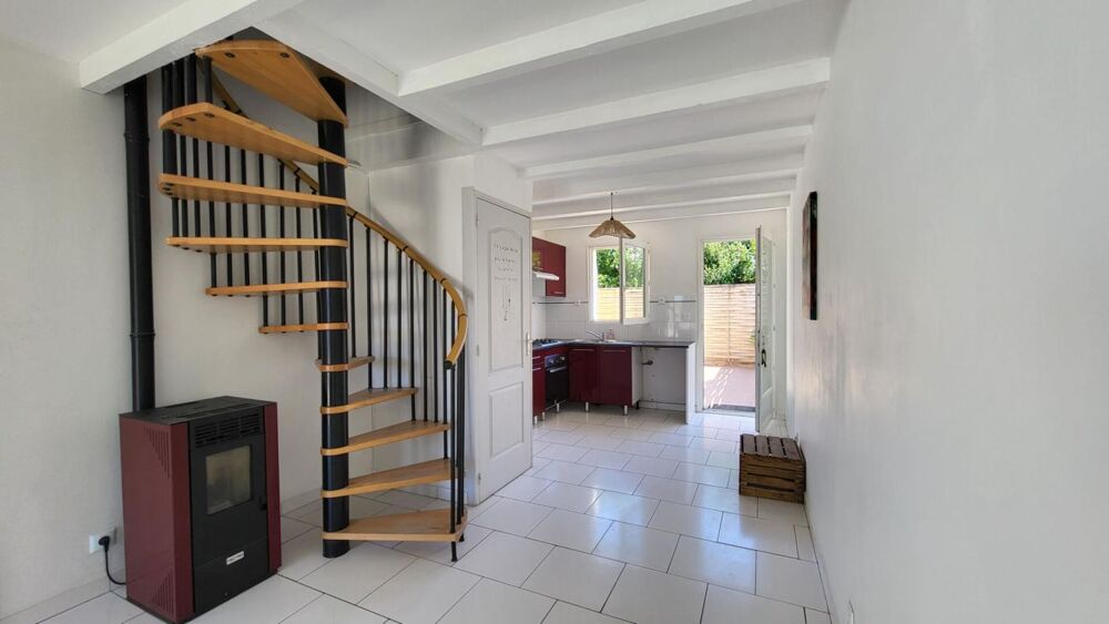 Vente Maison 17220 LA JARRIE - MAISON 52 M² SEJOUR 2 CHAMBRES GARAGE - PARKING La jarrie