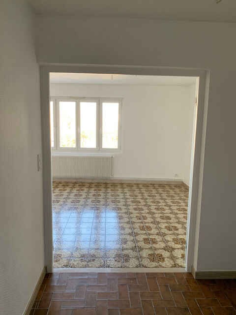  Appartement � louer 4 pi�ces 120 m�