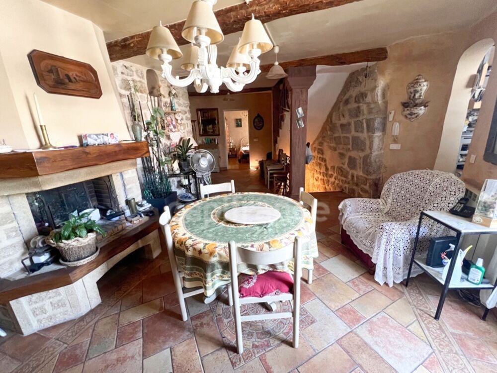 Maison à vendre à Reillanne (04110)  152 m²  4 chambres  Terrasse, balcon et charme provençal