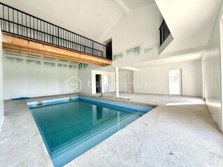  Propri�t�/ch�teau � vendre 14 pi�ces 363 m�