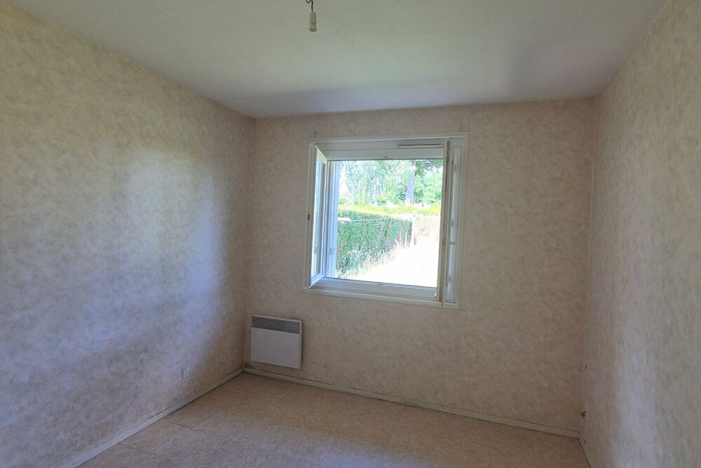 Vente Maison Pavillon T2 de plain-pied avec garage et jardin – Messeix (63) Messeix