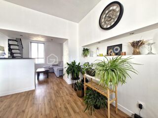  Immeuble � vendre 12 pi�ces 303 m�