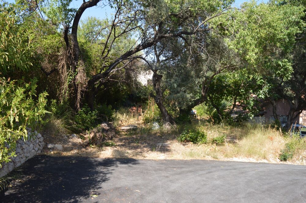 Vente Terrain Toulon 4 chemin des routes / chemin de pelvoux Terrain constructible de 722 m2 zone UE emprise 25% Toulon
