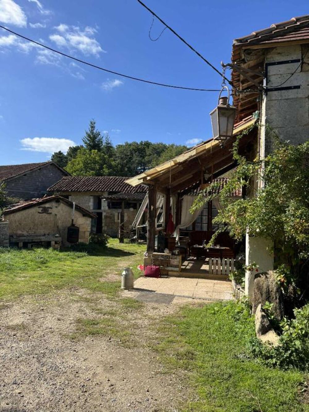 Vente Propriété/Château Ferme Saint Front D'Alemps avec terres et dépendances Saint front d alemps