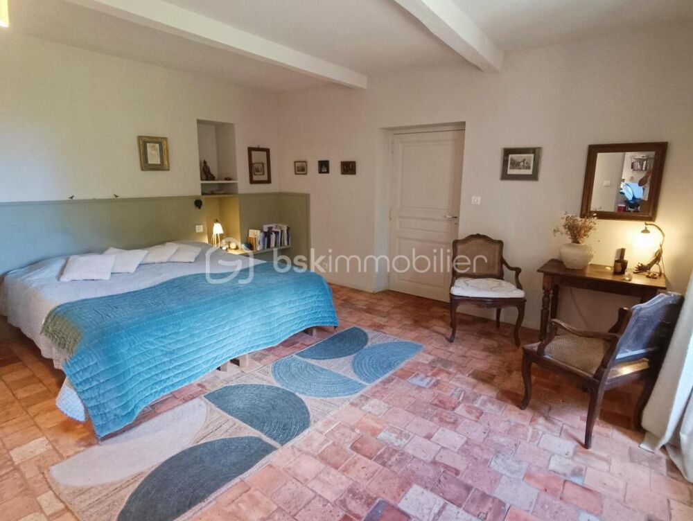 à vendre  Propriété/château Condom (32100)
