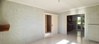 Vente Maison Maison Clisson 5 P . 3 Chs . Bureau . 81.29 M² . T 377 M² . Terrasse . Garage Clisson