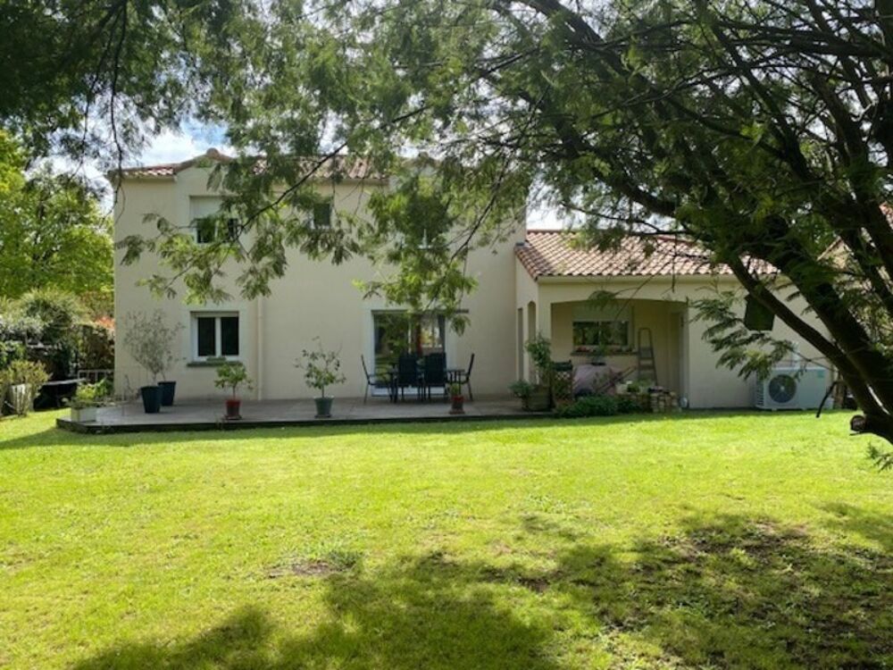 Maison à vendre 8 pièces HAUTE GOULAINE (44)