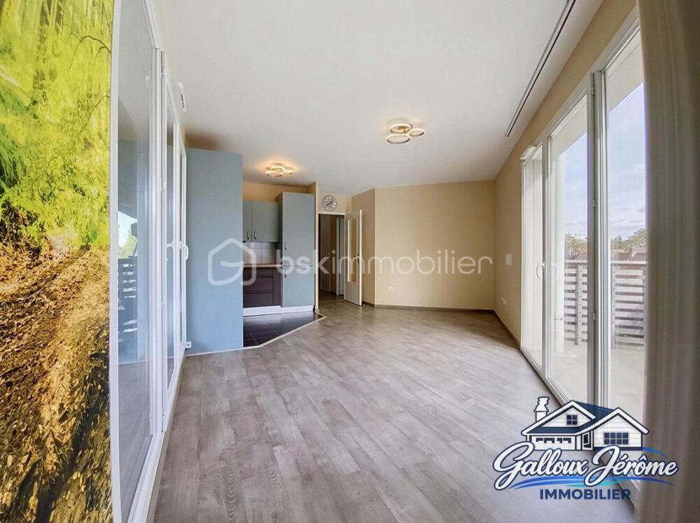 Vente Appartement À VENDRE – APPARTEMENT T3 AVEC GRANDE TERRASSE, VUE CANAL ET PARKING Tourcoing