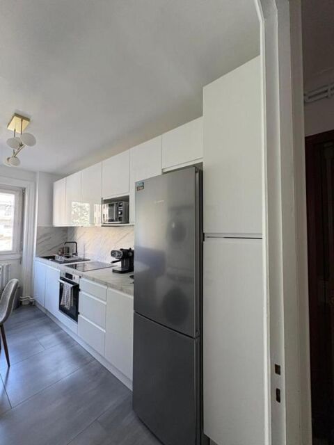  Appartement  louer 4 pices 98 m