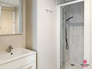  Immeuble à vendre 13 pièces 217 m²