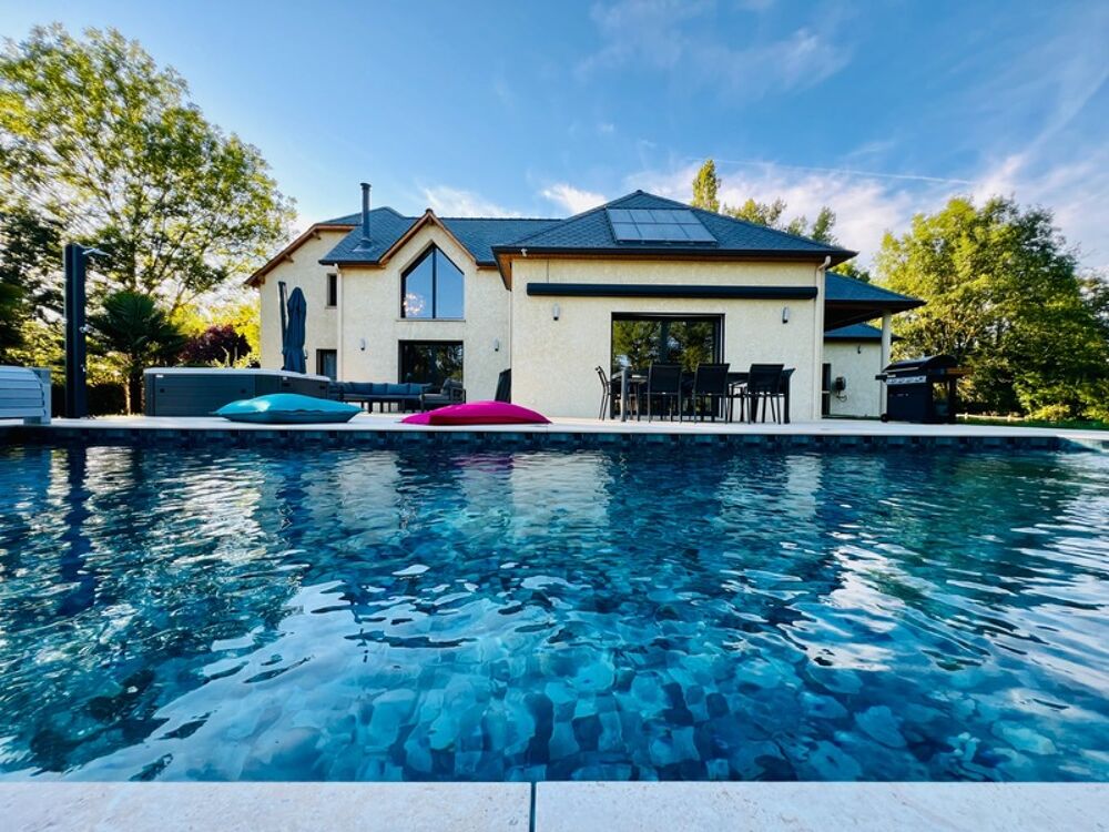 Villa contemporaine 6 pièces ROUSSENNAC (12)