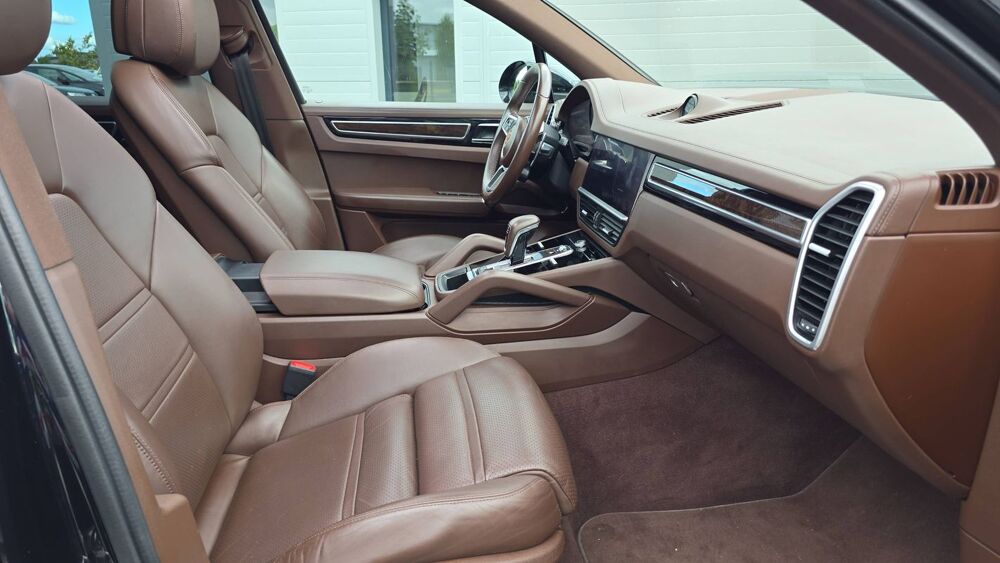 Cayenne 3.0 V6 462 e-Hybrid 4X4 Tiptronic 8 N/A 2021 occasion 37230 Fondettes