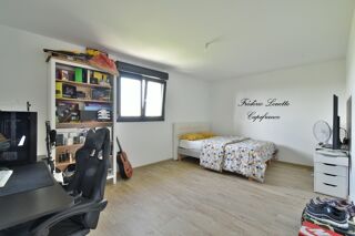  Maison � vendre 7 pi�ces 230 m�