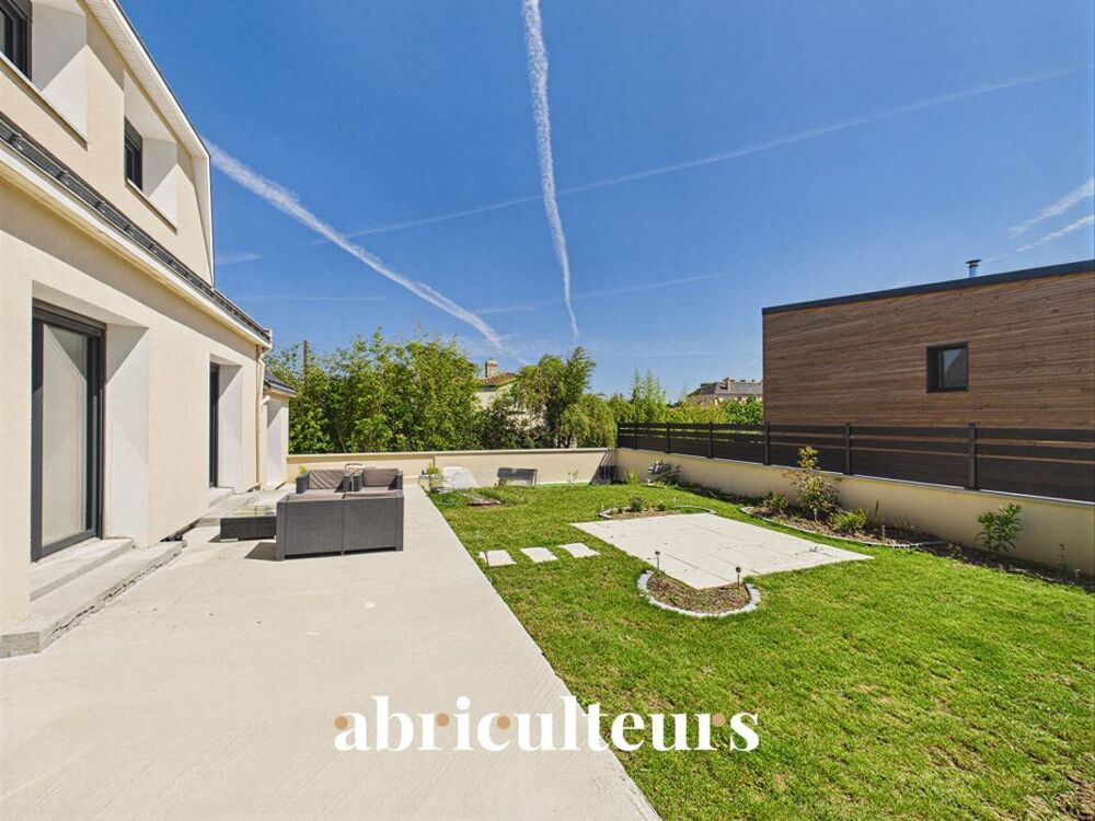 Spacieuse maison de 220 m² prête à vivre en vente à Couëron bourg (44220)