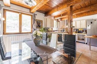  Villa à vendre 8 pièces 122 m²