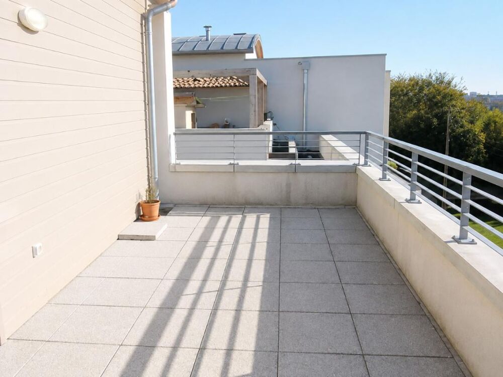 Location Appartement T1 avec terrasse et garage à TOULOUSE Toulouse