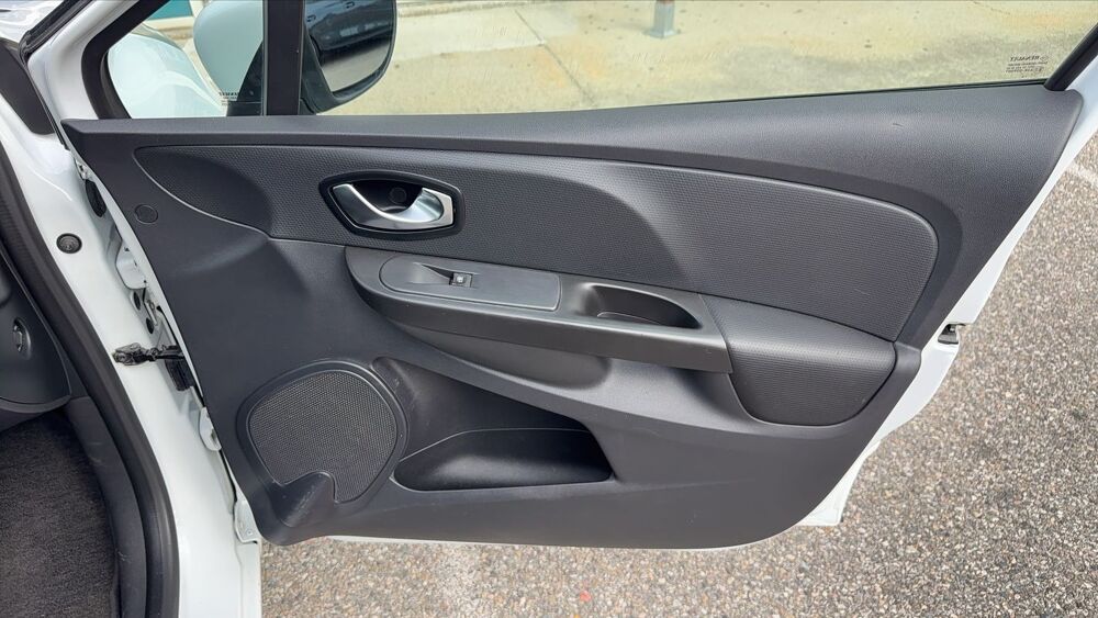 Clio 1.5 dCi 75 Business 2015 occasion 26000 Valence