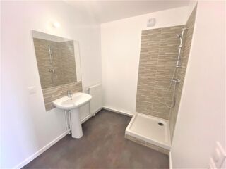  Appartement à louer 2 pièces 45 m²