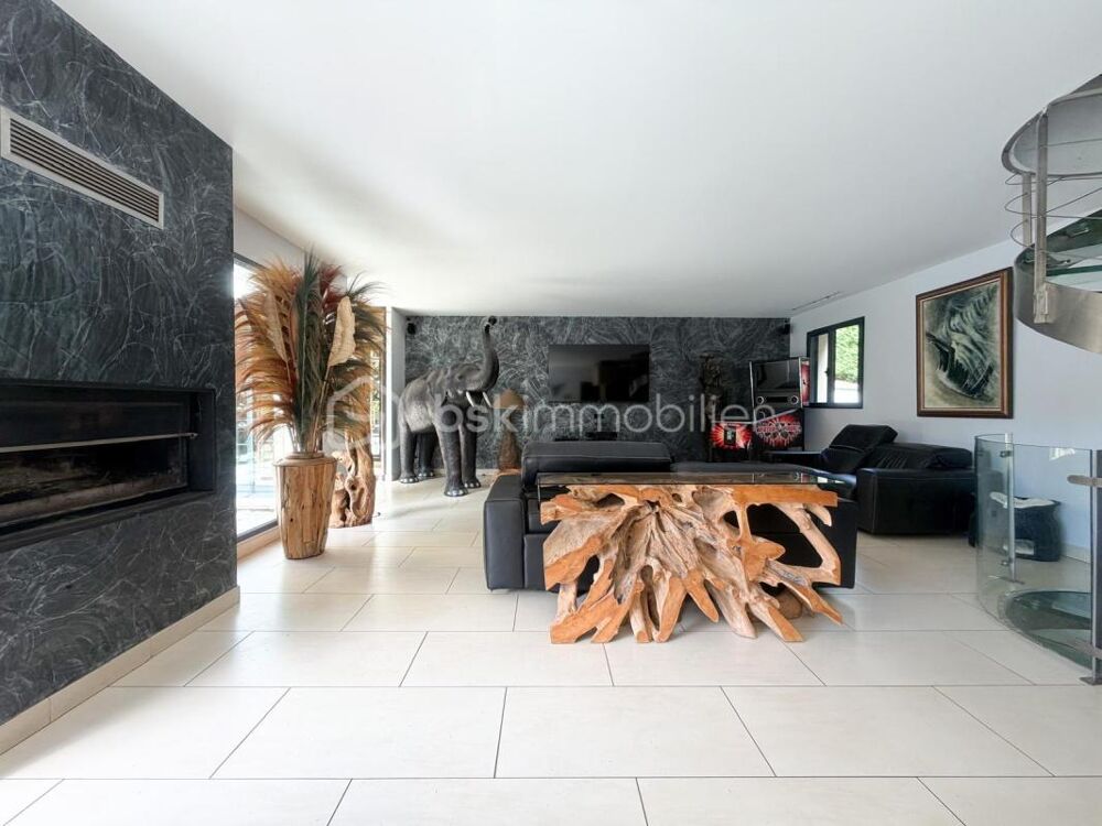 à vendre  Propriété/château Marcoussis (91460)