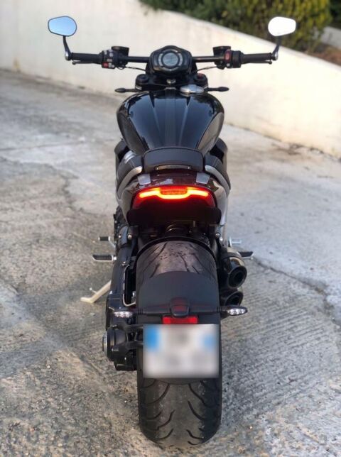 TRIUMPH 2020 occasion 83390 Cuers
