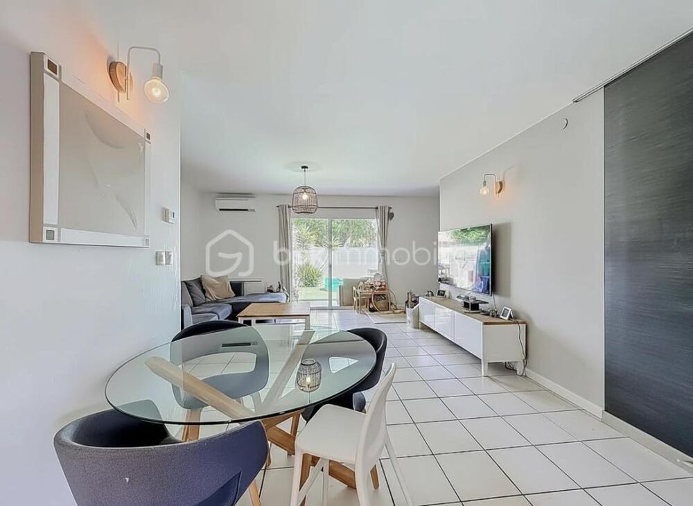 Vente Maison *** MAISON T4 DE 84 m² AVEC JARDIN ET DEUX PLACES DE PARKING – VILLENEUVE-LÈS-MAGUELONE *** Villeneuve les maguelone