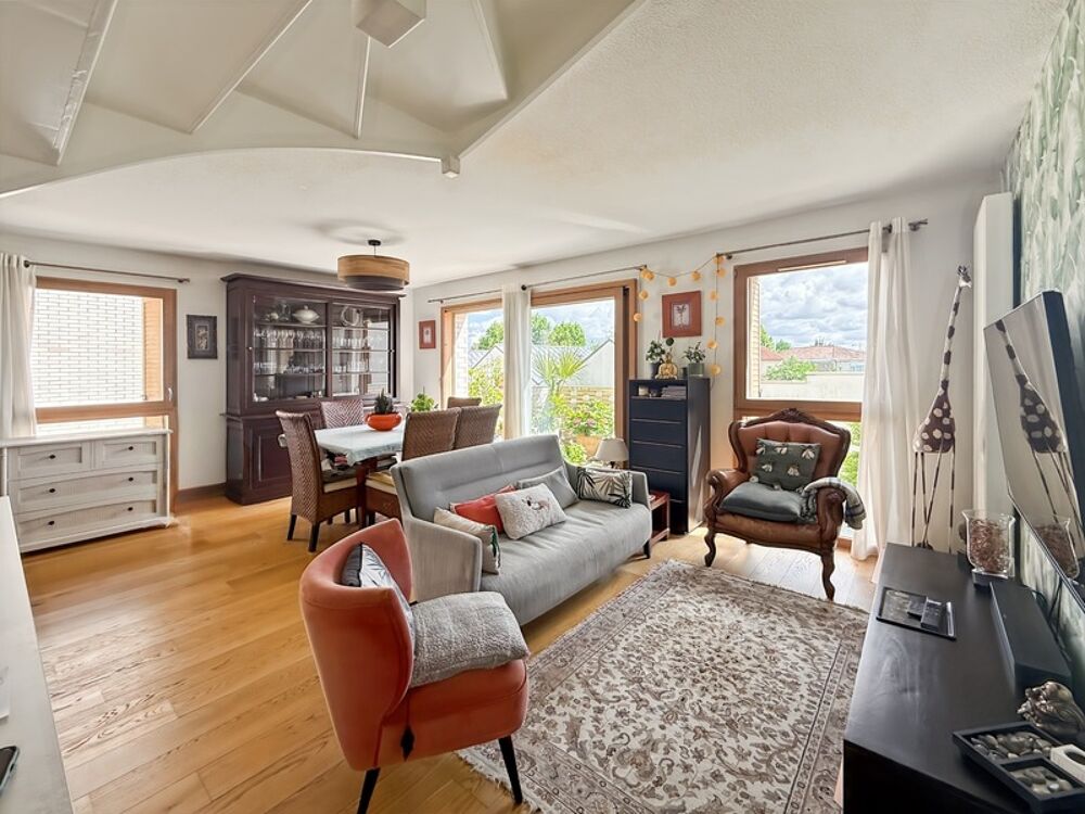 Vente Appartement Superbe Duplex T4 - Double Terrasse - Parking - Entre Nansouty et Barrière de Bègles Bordeaux