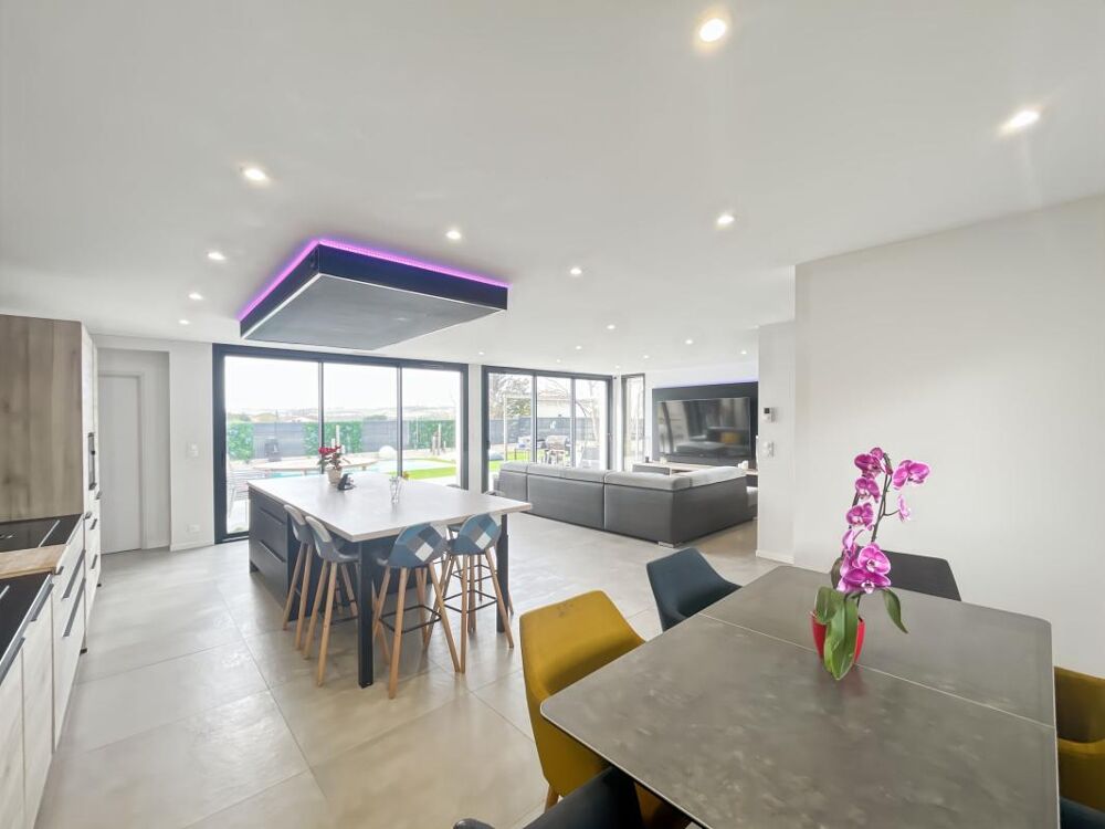 Vente Maison A VENDRE - Belle maison contemporaine avec grand garage Montlaur