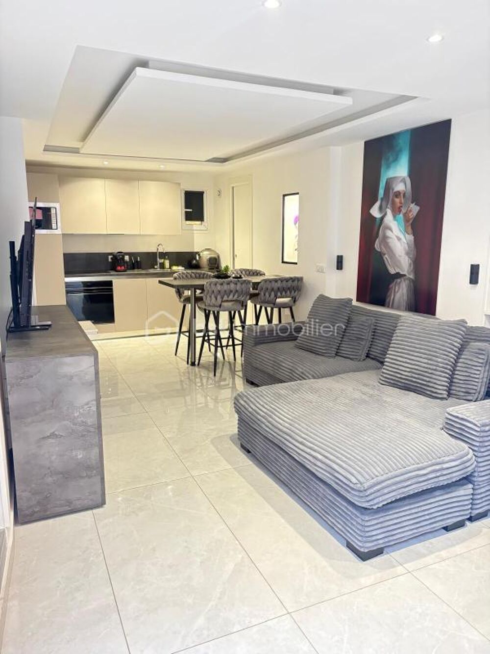 APPARTEMENT DEXCEPTION À CAGNES-SUR-MER 69m2 +19m2 ( Piscine intérieur )
