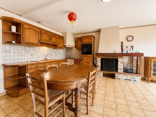  Maison à vendre 13 pièces 371 m²
