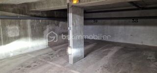  Parking / Garage � vendre 12 m�