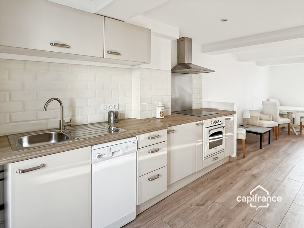 Appartement T2 entièrement rénové à BAGNOLS EN FORET (83)