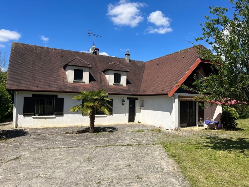 Maison 8 pièces 230 m² · à La Ferte sous Jouarre · 230 m² · 437 000 €