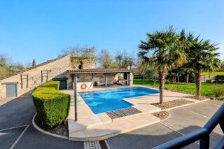  Maison à vendre 8 pièces 413 m²