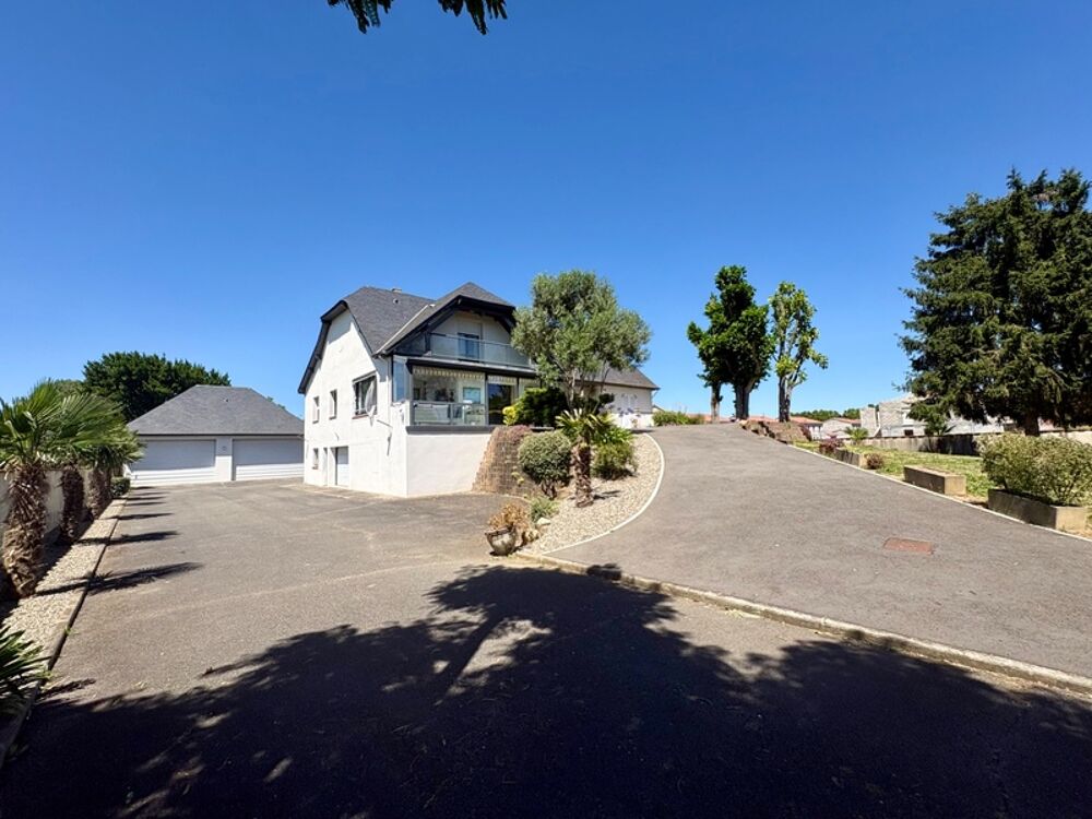 Vente Maison Maison à vendre 8 pièces proche de TARBES (65) Tarbes