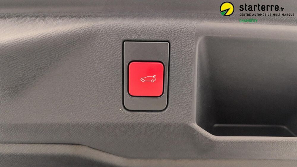 5008 HYBRID 145CH E-DCS6 GT 2025 occasion 73420 Voglans