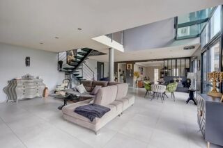  Maison � vendre 8 pi�ces 210 m�