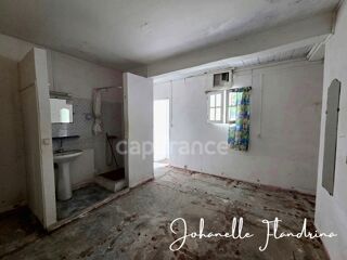  Immeuble à vendre 15 + pièces 567 m²