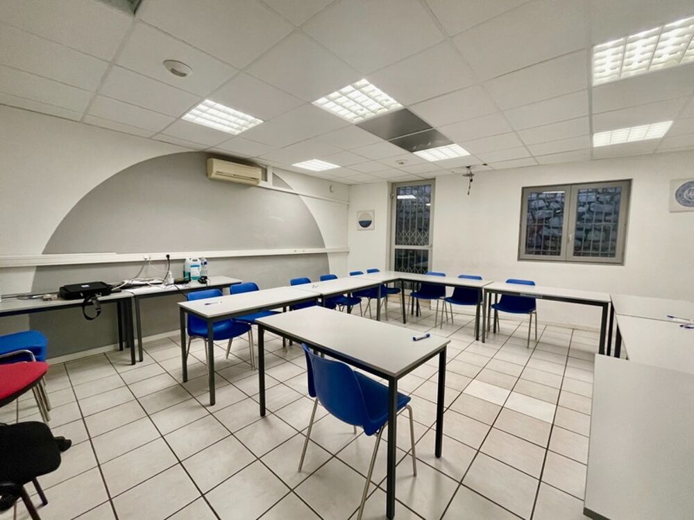   MURS COMMERCIAUX 185 M2 Lunel