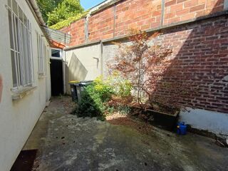  Immeuble à vendre 9 pièces 160 m²