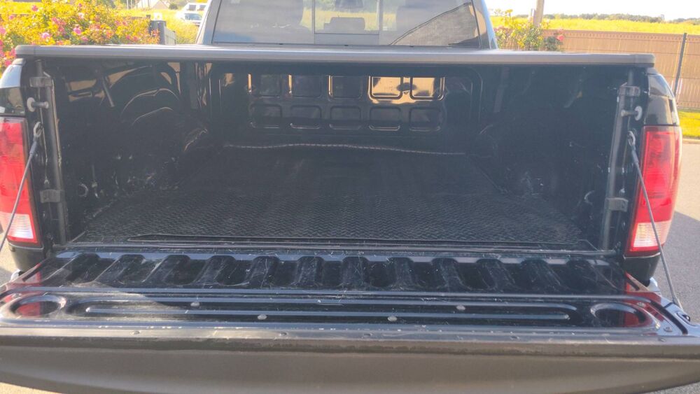 RAM 1500 5.7 V8 HEMI 400 4X2 BVA9 Extra Long Base - Automatique 2018 occasion 22400 Lamballe Armor
