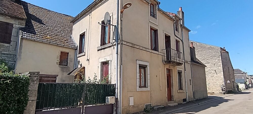Maison 6 pièces 120 m² · à Dornecy · 120 m² · 55 000 €