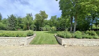  Maison à vendre 10 pièces 203 m²