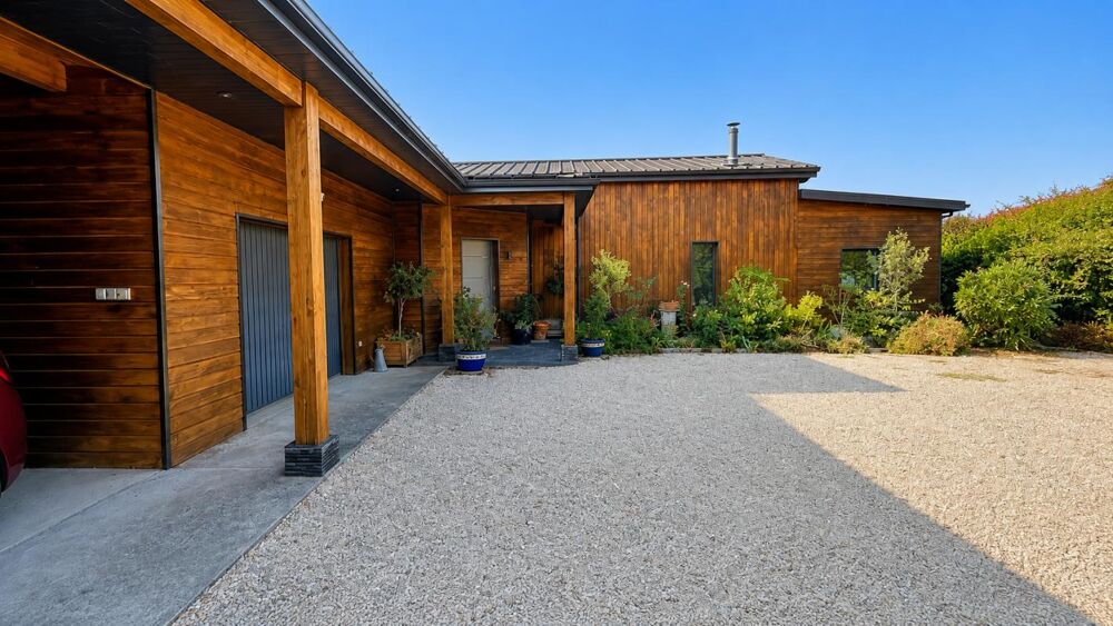 Vente Maison Villa contemporaine T6 avec piscine à moins de 10 minutes de CAHORS Cahors