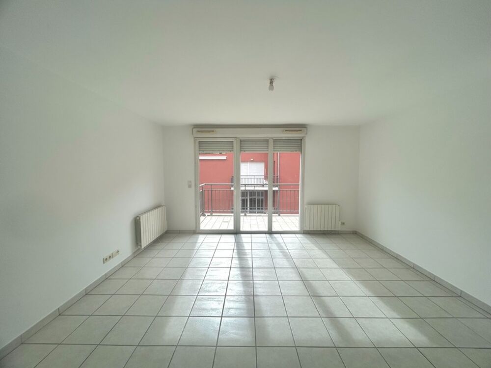 Vente Appartement Dpt Haute Savoie (74), à vendre FAVERGES appartement T3 ( 67 m2) 2ème étage avec terrasse et vue Faverges