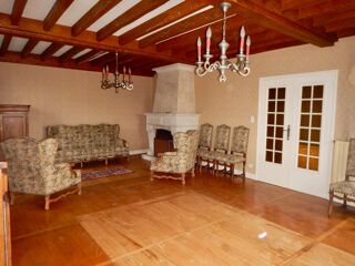  Immeuble  vendre 7 pices 240 m