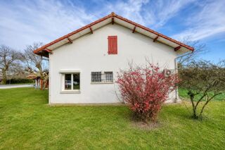  Propriété/château à vendre 12 pièces 330 m²