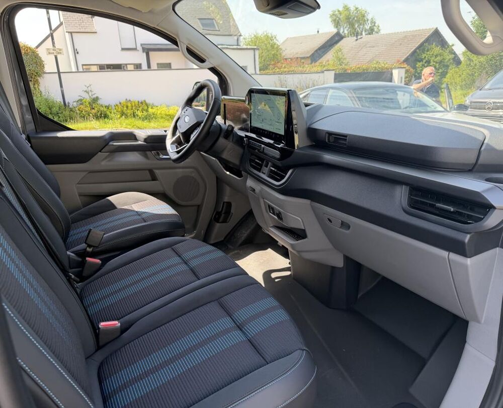 Transit Custom Fourgon II (2) 320 L2 2.5 DURATEC 232 PHEV CVT SPORT 2026 occasion 35690 Acign&eacute;