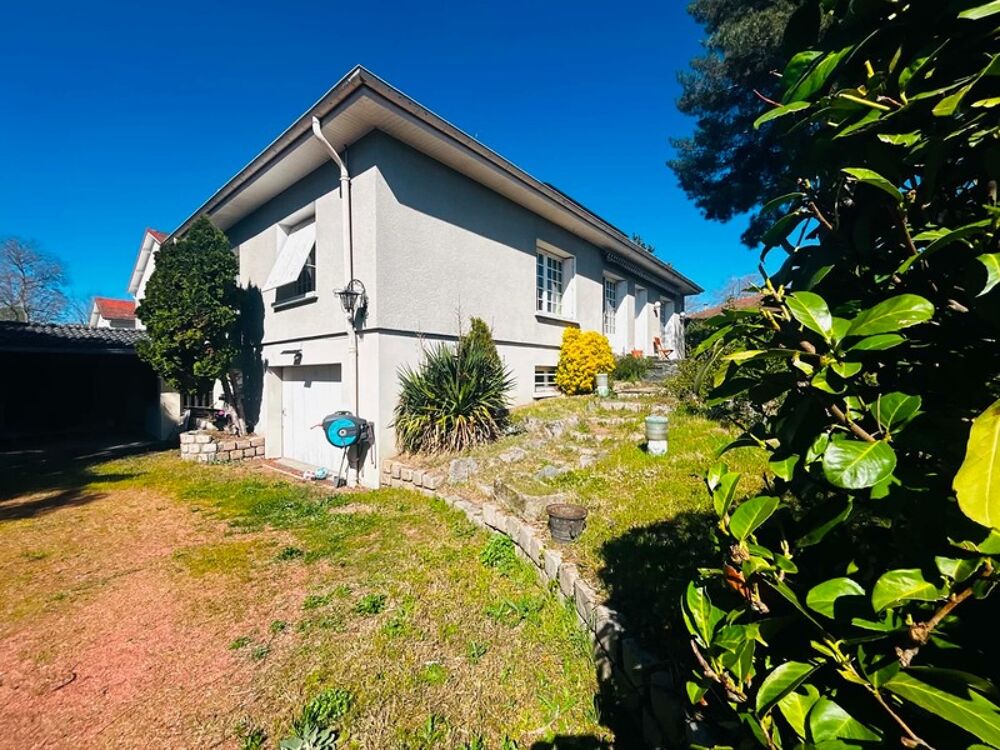 MAISON 158 M², TERRASSE EXPOSEE SUD, TERRAIN CLOS DE 593 M², 4 CHAMBRES, GARAGE, CAVE, POMPE A CHALEUR, PANNEAUX SOLAIRES, CHARP